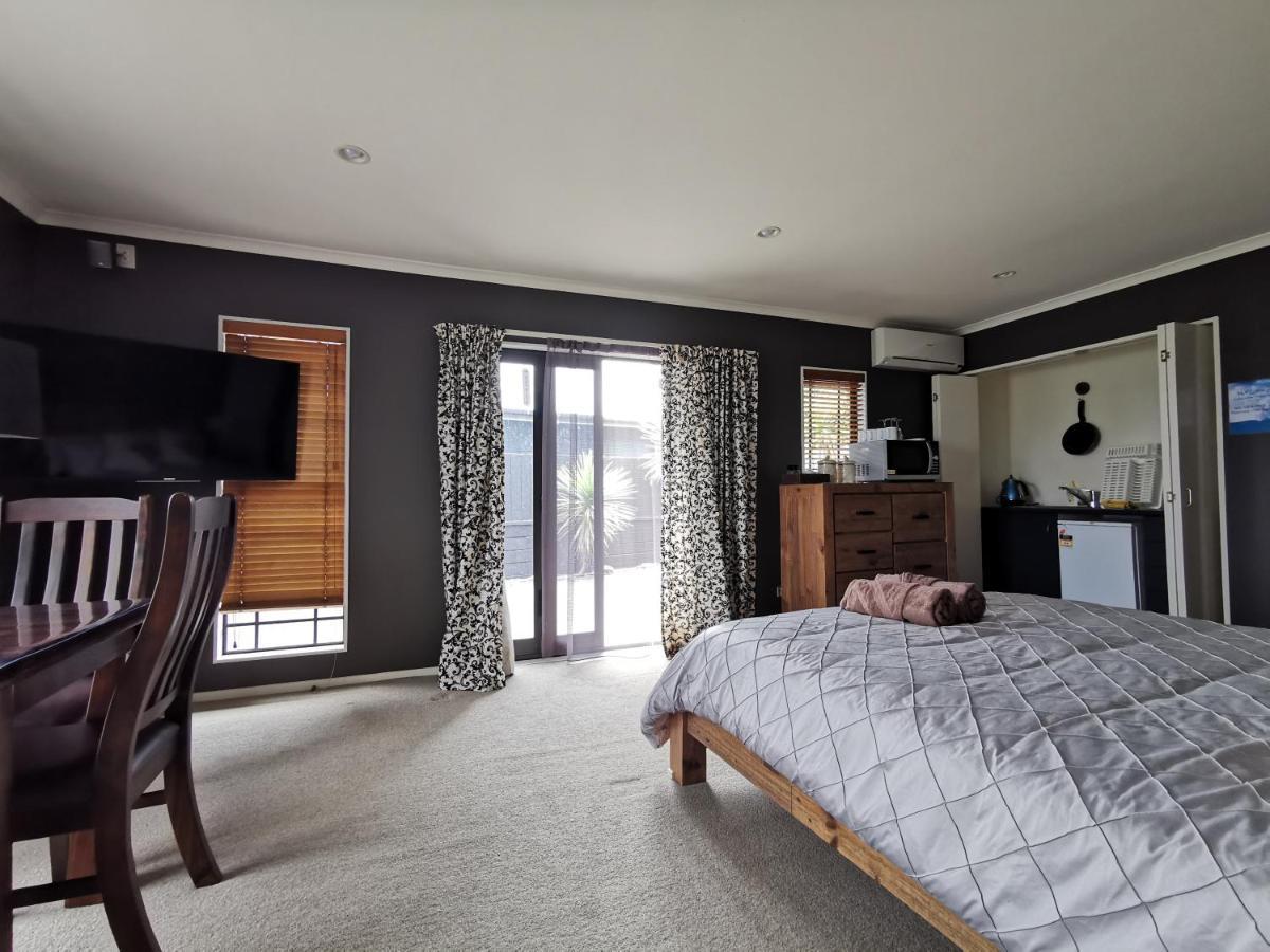 Lakeview Holiday Hideaway Taupo Eksteriør billede